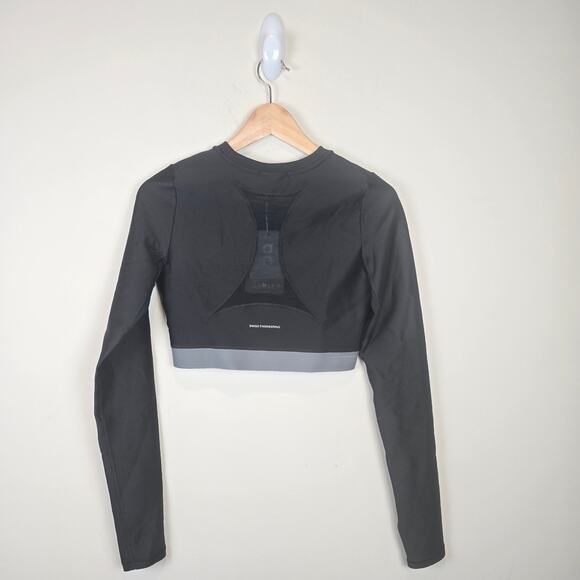 On Cloud Womens Train Long Sleeve Crop Compression Top Size M Black Running - Picture 4 of 6